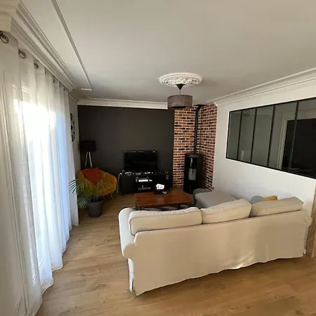 Casa de Férias Maison 3ch Avec Garage