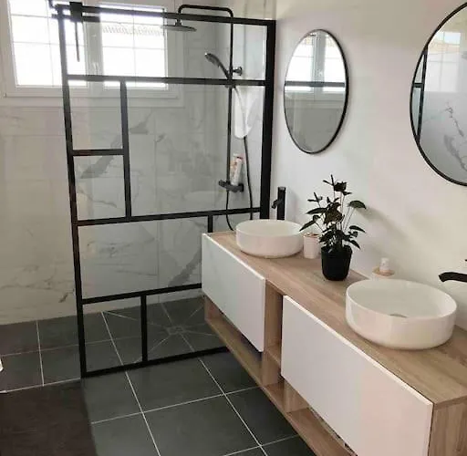 Maison 3ch Avec Garage بيت للعطل *