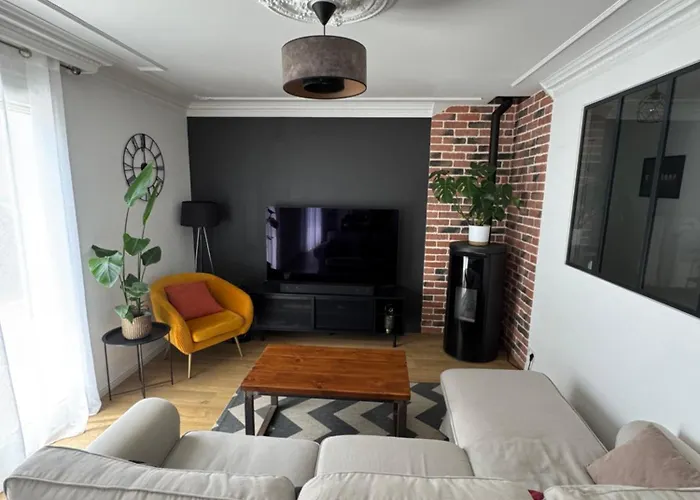 Maison 3ch Avec Garage *